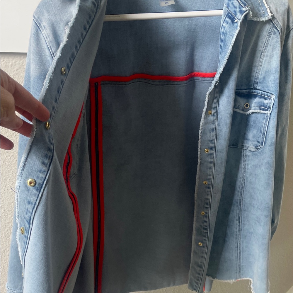 Peter Nygard Light Blue Denim Shirt - Picture 11 of 12